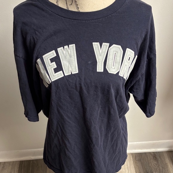 Vintage New York “Jeter” Tee - Picture 2 of 15